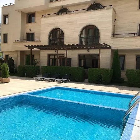 Apartament Amara *