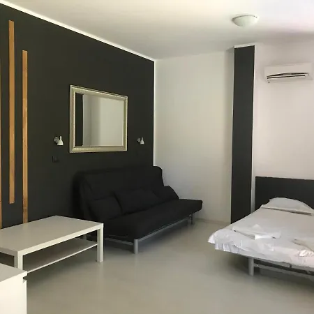 Amara ساني بيتش